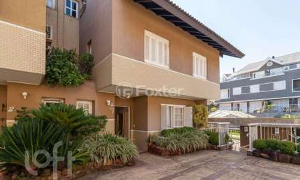 Casa em condomínio fechado com 3 quartos à venda na Rua São Leopoldo, 439, Vila Jardim, Porto Alegre, 337 m2 por R$ 2.200.000