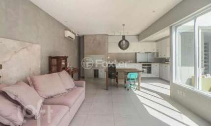 Casa com 4 quartos à venda na Travessa Venezuela, 85, Navegantes, Porto Alegre, 356 m2 por R$ 1.590.000