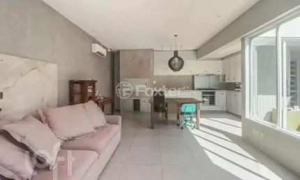 Casa com 4 quartos à venda na Travessa Venezuela, 85, Navegantes, Porto Alegre, 356 m2 por R$ 1.590.000
