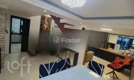 Casa em condomínio fechado com 3 quartos à venda na rua humberto de campos, 1051, partenon, porto alegre, 162 m2 por r$ 590.000