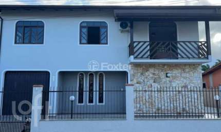 Casa com 3 quartos à venda na Rua Gregório Constâncio, 27, Praia João Rosa, Biguaçu, 220 m2 por R$ 658.000