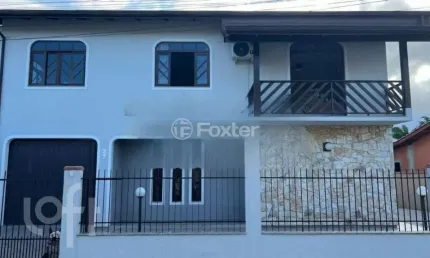 Casa com 3 quartos à venda na Rua Gregório Constâncio, 27, Praia João Rosa, Biguaçu, 220 m2 por R$ 658.000