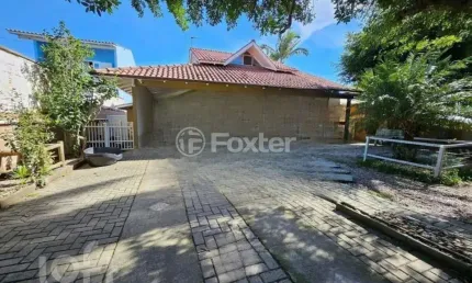 Casa com 3 quartos à venda na Rua Marcilio Dias, 952, Enseada de Brito, Palhoça, 185 m2 por R$ 845.000