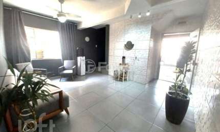 Casa com 4 quartos à venda na Avenida Agostini, 35, Navegantes, Porto Alegre, 408 m2 por R$ 1.170.500