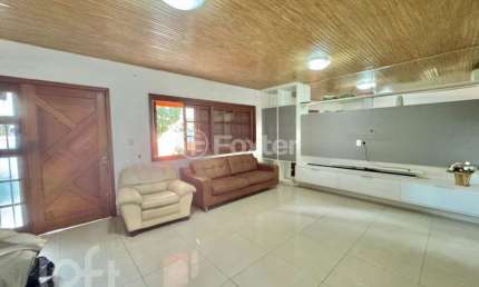 Casa com 6 quartos à venda na Rua Quaraí, 64, Niterói, Canoas, 259 m2 por R$ 1.100.000