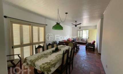 Casa com 3 quartos à venda na Avenida Rio São Gonçalo, 405, Santa Maria Goretti, Porto Alegre, 143 m2 por R$ 600.000