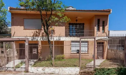 Casa com 6 quartos à venda na rua veríssimo rosa, 801, jardim botânico, porto alegre, 396 m2 por r$ 1.300.000