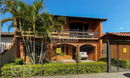 Casa com 6 quartos à venda na avenida sargento manoel raymundo soares, 260, jardim carvalho, porto alegre, 500 m2 por r$ 800.000