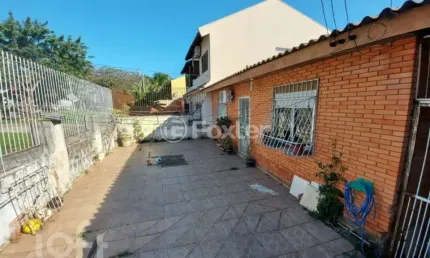 Casa com 2 quartos à venda na avenida antônio giudice, 326, morro santana, porto alegre, 47 m2 por r$ 320.000