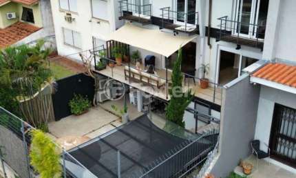 Casa com 4 quartos à venda na Rua Luiz Voelcker, 735, Três Figueiras, Porto Alegre, 340 m2 por R$ 2.650.000
