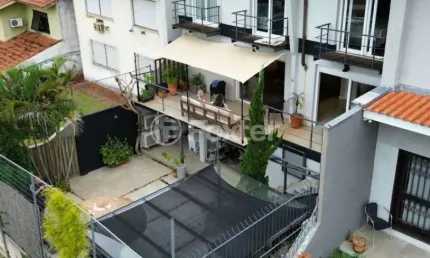 Casa com 4 quartos à venda na rua luiz voelcker, 735, três figueiras, porto alegre, 340 m2 por r$ 2.650.000