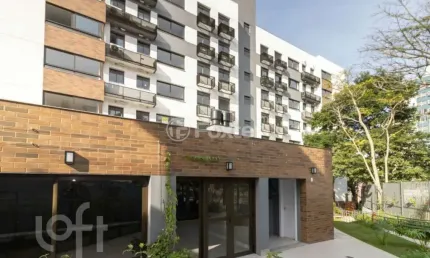 Apartamento com 2 quartos à venda na Praça Doutor Gastão Santos, 18, Passo da Areia, Porto Alegre, 64 m2 por R$ 699.800