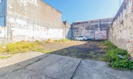 Terreno à venda na Rua Dona Margarida, 1090, Navegantes, Porto Alegre, 242 m2 por R$ 530.000