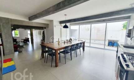 Casa com 3 quartos à venda na Rua Comendador Albino Cunha, 261, Cristo Redentor, Porto Alegre, 240 m2 por R$ 1.100.000