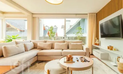 Apartamento com 2 quartos à venda na avenida osvaldo aranha, 320, centro, canela, 107 m2 por r$ 1.920.000
