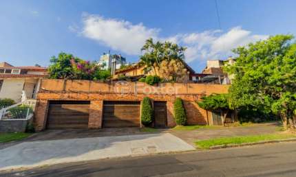 Casa com 5 quartos à venda na Avenida José Gertum, 370, Chácara das Pedras, Porto Alegre, 687 m2 por R$ 6.500.000