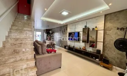 Casa com 2 quartos à venda na Rua Doutor Cláudio Walter Ferreira da Silva, 32, Guarujá, Porto Alegre, 95 m2 por R$ 530.000