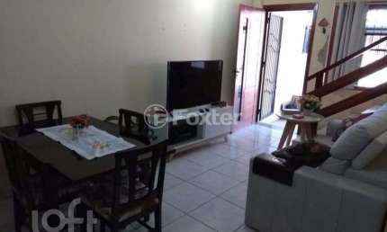 Casa com 2 quartos à venda na Rua Pernambuco, 321, Vila Fátima, Cachoeirinha, 73 m2 por R$ 250.000