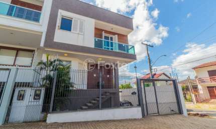 Casa com 3 quartos à venda na Rua das Caravelas, 741, Vila Ipiranga, Porto Alegre, 249 m2 por R$ 854.000