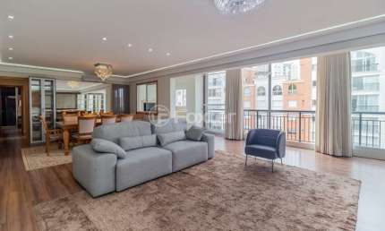 Apartamento com 3 quartos à venda na Avenida Túlio de Rose, 400, Jardim Europa, Porto Alegre, 163 m2 por R$ 2.517.500