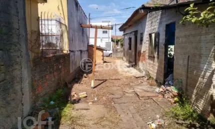 Casa com 2 quartos à venda na Rua Machadinho, 125, Rio Branco, Canoas, 50 m2 por R$ 370.000