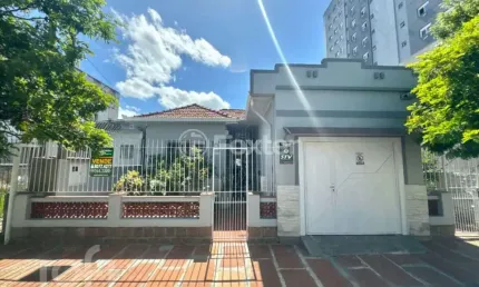 Casa com 3 quartos à venda na Rua Germânia, 137, Centro, Canoas, 132 m2 por R$ 800.000
