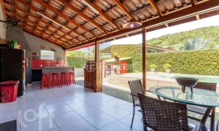 Casa com 3 quartos à venda na Servidão dos Cravos Amarelos, 64, Ribeirão da Ilha, Florianópolis, 133 m2 por R$ 1.130.000