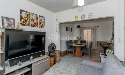 Casa com 3 quartos à venda na Avenida Martins Bastos, 29, Sarandi, Porto Alegre, 78 m2 por R$ 245.000