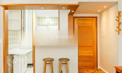 Apartamento com 2 quartos à venda na avenida independência, 562, independência, porto alegre, 55 m2 por r$ 370.000