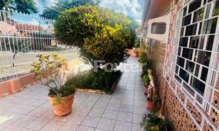 Casa com 2 quartos à venda na Rua Doutor Dias da Cruz, 203, Medianeira, Porto Alegre, 90 m2 por R$ 550.000