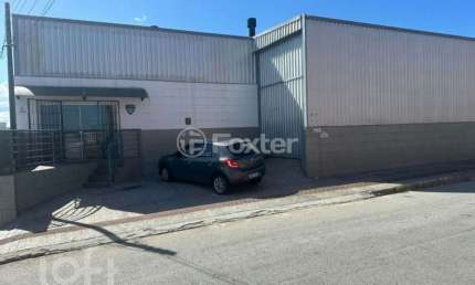Casa com 3 quartos à venda na Rua Manoel Albano do Amaral, 702, Serraria, São José, 552 m2 por R$ 1.550.000