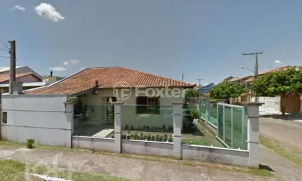 Casa com 2 quartos à venda na Rua Montana, 11, Mato Grande, Canoas, 88 m2 por R$ 300.000