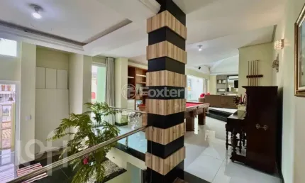 Casa com 4 quartos à venda na Rua Assunção, 215, Jardim Lindóia, Porto Alegre, 599 m2 por R$ 3.999.000