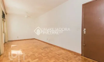 Apartamento com 1 quarto à venda na rua barão de teffe, 266, menino deus, porto alegre, 51 m2 por r$ 249.000