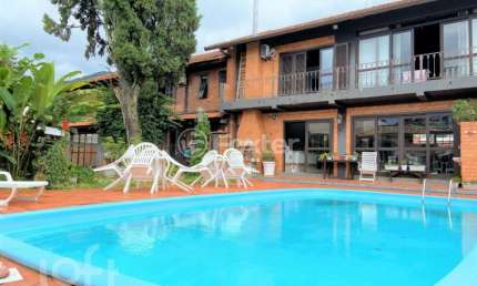 Casa com 5 quartos à venda na Rua Itapeva, 8, Itacorubi, Florianópolis, 550 m2 por R$ 2.980.000