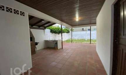 Casa com 4 quartos à venda na Rua Ruth Pereira, 283, Ingleses do Rio Vermelho, Florianópolis, 138 m2 por R$ 850.000