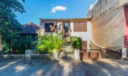 Casa com 3 quartos à venda na Rua Dário Totta, 116, Teresópolis, Porto Alegre, 169 m2 por R$ 513.000