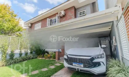 Casa com 3 quartos à venda na rua ivo walter kern, 320, hípica, porto alegre, 133 m2 por r$ 740.000