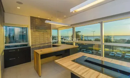 Sala comercial com 3 salas à venda na Avenida Diário de Notícias, 400, Cristal, Porto Alegre, 56 m2 por R$ 720.000