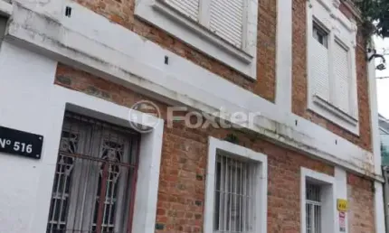 Casa com 4 quartos à venda na rua comendador azevedo, 516/518, floresta, porto alegre, 220 m2 por r$ 410.000