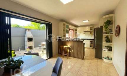 Casa com 3 quartos à venda na Rua Waldir Alberto Heidrich, 31, São Jorge, Novo Hamburgo, 137 m2 por R$ 498.500