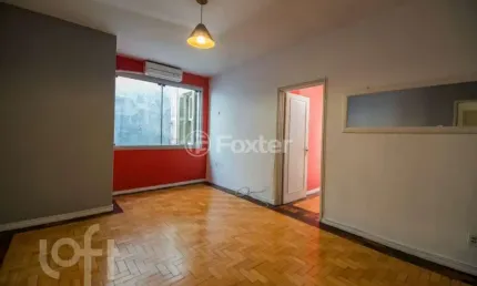 Apartamento com 3 quartos à venda na Rua Santo Antônio, 591, Floresta, Porto Alegre, 88 m2 por R$ 328.000