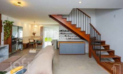 Casa com 3 quartos à venda na Rua Professora Delphina Ferrari, 240, Igara, Canoas, 125 m2 por R$ 850.000