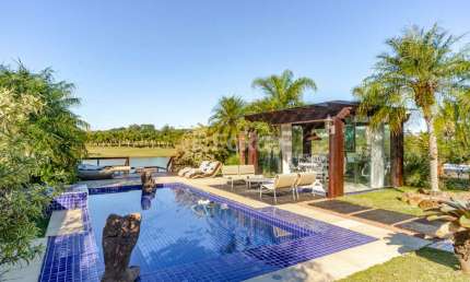 Casa em condomínio fechado com 3 quartos à venda na Avenida Juca Batista, 9000, Belém Novo, Porto Alegre, 592 m2 por R$ 4.190.000
