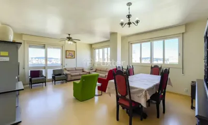 Apartamento com 3 quartos à venda na Rua Duque de Caxias, 1304, Centro Histórico, Porto Alegre, 132 m2 por R$ 720.000