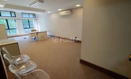 Sala comercial com 1 sala à venda na Avenida Iguassu, 119, Petrópolis, Porto Alegre, 42 m2 por R$ 150.000