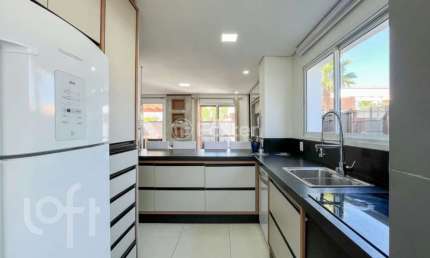 Casa em condomínio fechado com 4 quartos à venda na Rua Sagrado Coração de Jesus, 811, Morro das Pedras, Florianópolis, 117 m2 por R$ 1.590.000
