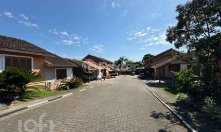 Casa em condomínio fechado com 2 quartos à venda na Rua Pampa, 210, Sítio Gaúcho, Gravataí, 58 m2 por R$ 270.000