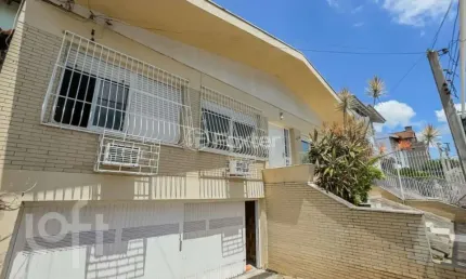 Casa com 3 quartos à venda na Rua Ari Barroso, 715, Sarandi, Porto Alegre, 242 m2 por R$ 750.000