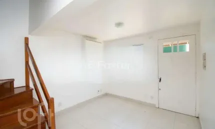 Casa em condomínio fechado com 2 quartos à venda na Avenida Faria Lobato, 1120, Sarandi, Porto Alegre, 66 m2 por R$ 268.000